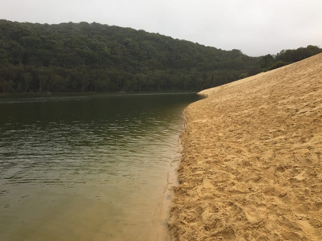 lake wabby fraser island australie